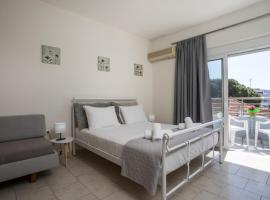 Economisa Apartments, družinam prijazen hotel v mestu Ialyssos