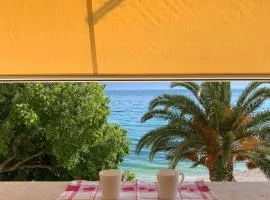 Apartment Palma- right on the beach