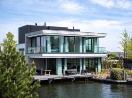 Dormio Harbour Village, hotell sihtkohas Arnemuiden