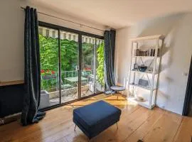 Adorable apartment in posh Neuilly