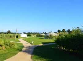 Caalm Camp, hotel per gli amanti del golf a Stour Provost