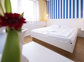 Pension Seerose, hotel di Portschach am Worthersee