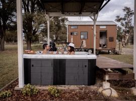 Odyssean Tiny House B, minicasa en Cessnock