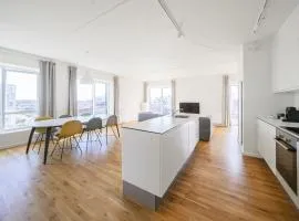 Luxurios 3-BR apartment with a balcony and great views - 148