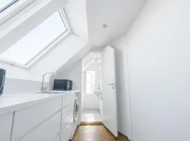 Beautiful 1-BR apartment in a fantastic location - 211