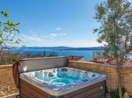 Holiday Home Maro by Interhome, ξενοδοχείο σε Dramalj