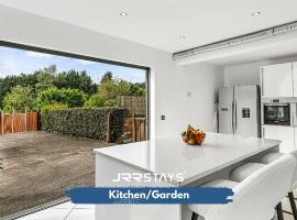 JRR STAYS 3Bed Sleeps 8- Coventry/Antsy M6-J2 CV7, hotel a Shilton