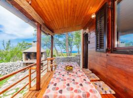 Lopci seaview mini house, hotel in Biljevine