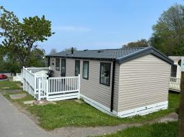 KMC-Country Breaks Bideford Bay At Glade, Hotel in Bucks Mills
