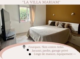 "La villa Mariam" Jacuzzi Jardin, hotel en Fourques