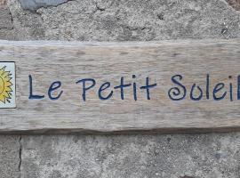 Le Petit Soleil, hotel v destinaci Isserpent