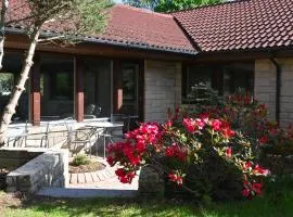 Greenwood - Stunning Scandinavian Style Home in the heart of Ballater Royal Deeside