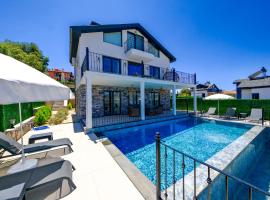 Luksusa viesnīca Lycian Seaside Family-Friendly Luxury Villa Fethiye, Oludeniz by Sunworld Villas pilsētā Fethije