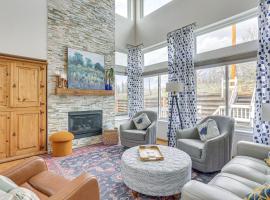 Modern Castle Rock Home with Furnished Deck!, hotel with parking in Castle Rock