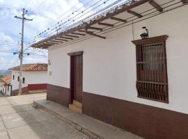 Casa a pasos del corazón de Zapatoca, apartment in Zapatoca