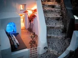 Blue Art Caves - Lunar Sea Suite