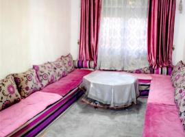 Airport apartment 2, hotel di Oulad el Haj
