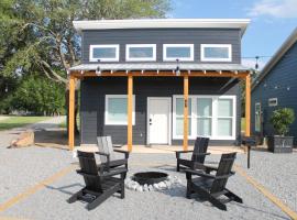 Willow Creek Cabins Unit 1, Hotel in Sterlington