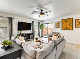 Modern Gilbert Getaway with Yard about 5 Mi to Downtown!, villa in Gilbert