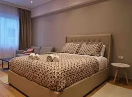 ROYAL BLUE GRAND Suite No 4 Piraeus Port