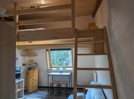 Galibier studio, hotel in La Salle Les Alpes
