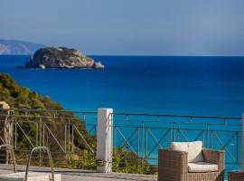 Costa Avithos, ξενοδοχείο τεσσάρων αστέρων στα Σβορωνάτα