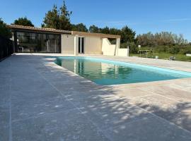 Location de vacances avec accès piscine, hotel en Beaucaire