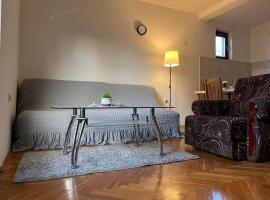 GOLD Apartman, hotel en Mirijevo