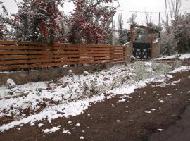 Cabañas Rowal, allotjament vacacional a Potrerillos