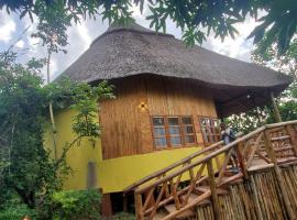 Kibale Tourist Safari Lodge, Hotel in Fort Portal