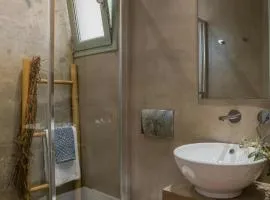 Magnificent Kefalonia Villa Villa Chalker 3 Bedrooms Seafornt Spectacular Sea Views Private Outdoor Pool Assos