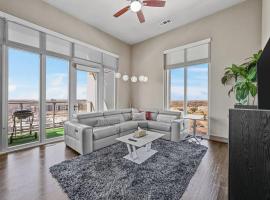 Luxury Penthouse/Heart of Dallas, apartment in Addison