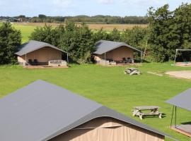 Camping De Kooiplaats, ξενοδοχείο σε Schiermonnikoog