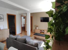 Casa rural completa y con garaje, hotell sihtkohas Vigo