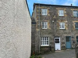 Ebb Tide - Fisherman's Cottage