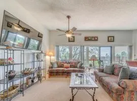 Alto Townhome with Deck Near Ski Apache!