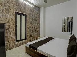 OYO HOTEL MANSAROVAR, ξενοδοχείο τριών αστέρων σε Ghaziabad