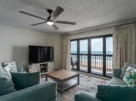 Direct Oceanfront Southeast Corner Condo, Large Balcony, Heated Pool, Garage Parking