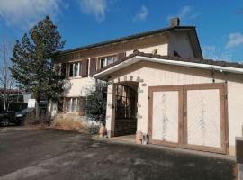 Budget Chalet at Lucerne City!, hotel v destinaci Luzern