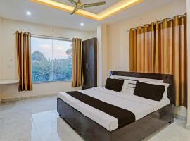 OYO Flagship Grand Sleep Inn, hotell i Chinhat