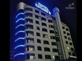 Hotel Eduards Suite, hotel em Macuto