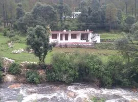 Rudradhari Homestay, Kausani