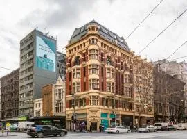Fabulous Collins Street Luxury 2 BR Apartment