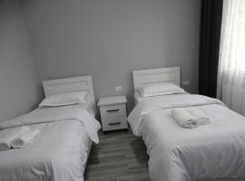 VST KHANOYAN'S HOTEL โรงแรมในNinotsminda