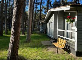 Leśna Przystań, hotel em Pobierowo