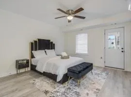 Charming City Loft - Unit B