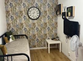 Cosy Appartement Nid de rêve, hotel in Aubervilliers