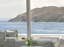 "Short walk to 4 beaches" villa, by CalypsoSunsetVillas