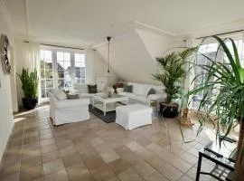 Hamptons House