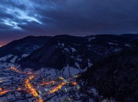 E.R.A 2, hotel di Rucar